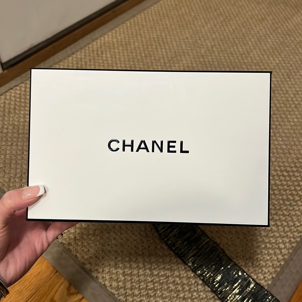 Authentic original Chanel box w/ Chanel ribbon